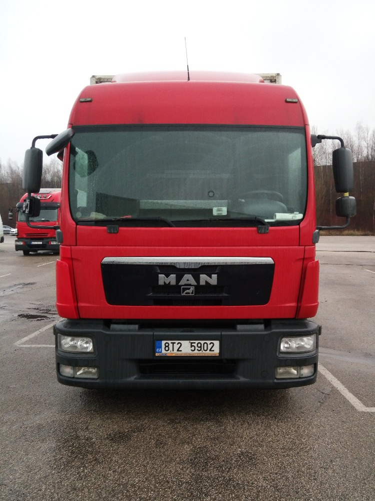 MAN TGL12.250 4x2 BL 8T25902 Červený - 3