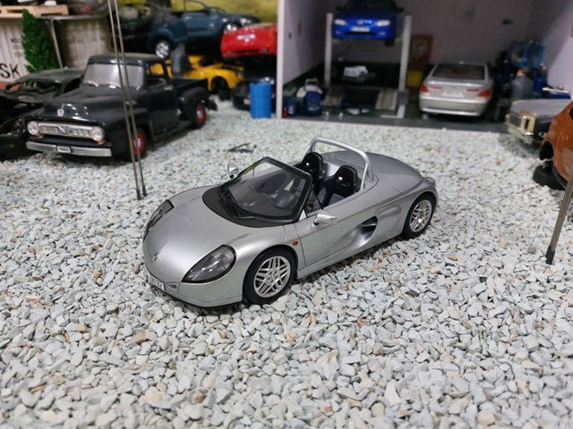 model auta Renault Spider sport 1999 Otto mobile 1:18 - 3