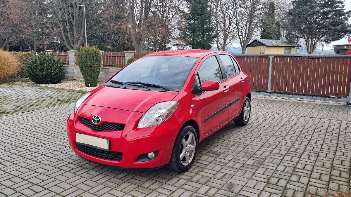 Toyota Yaris, 1.0i / Plný Servis Toyota - 3