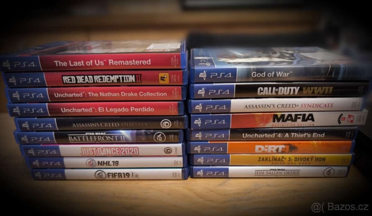 prodám PlayStation 4 Slim + 17 her PS4 - 3