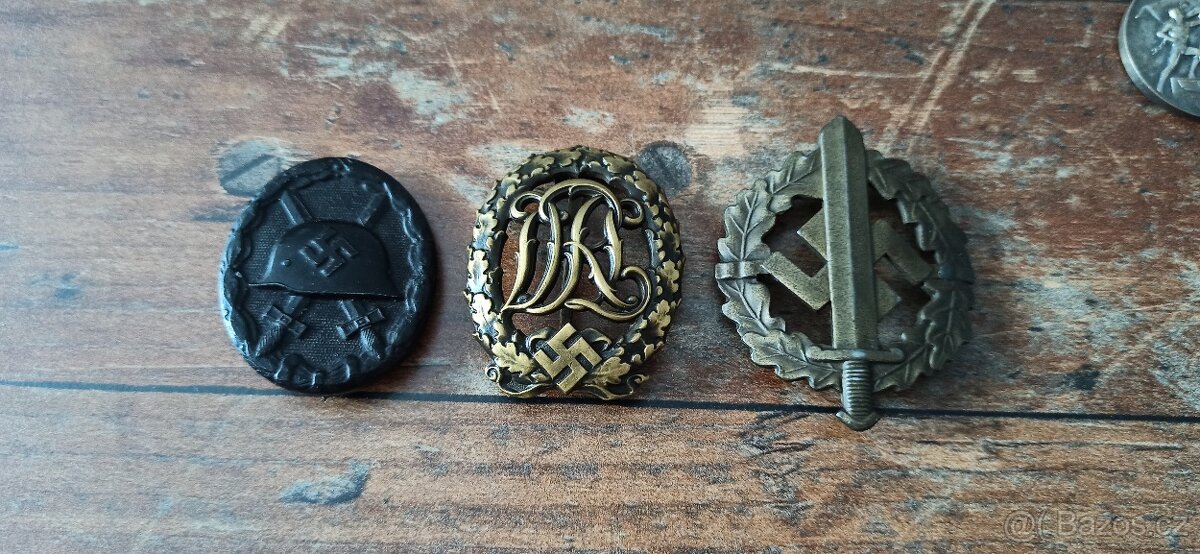 Medaile, vyznamenání, odznaky Německo. - 3