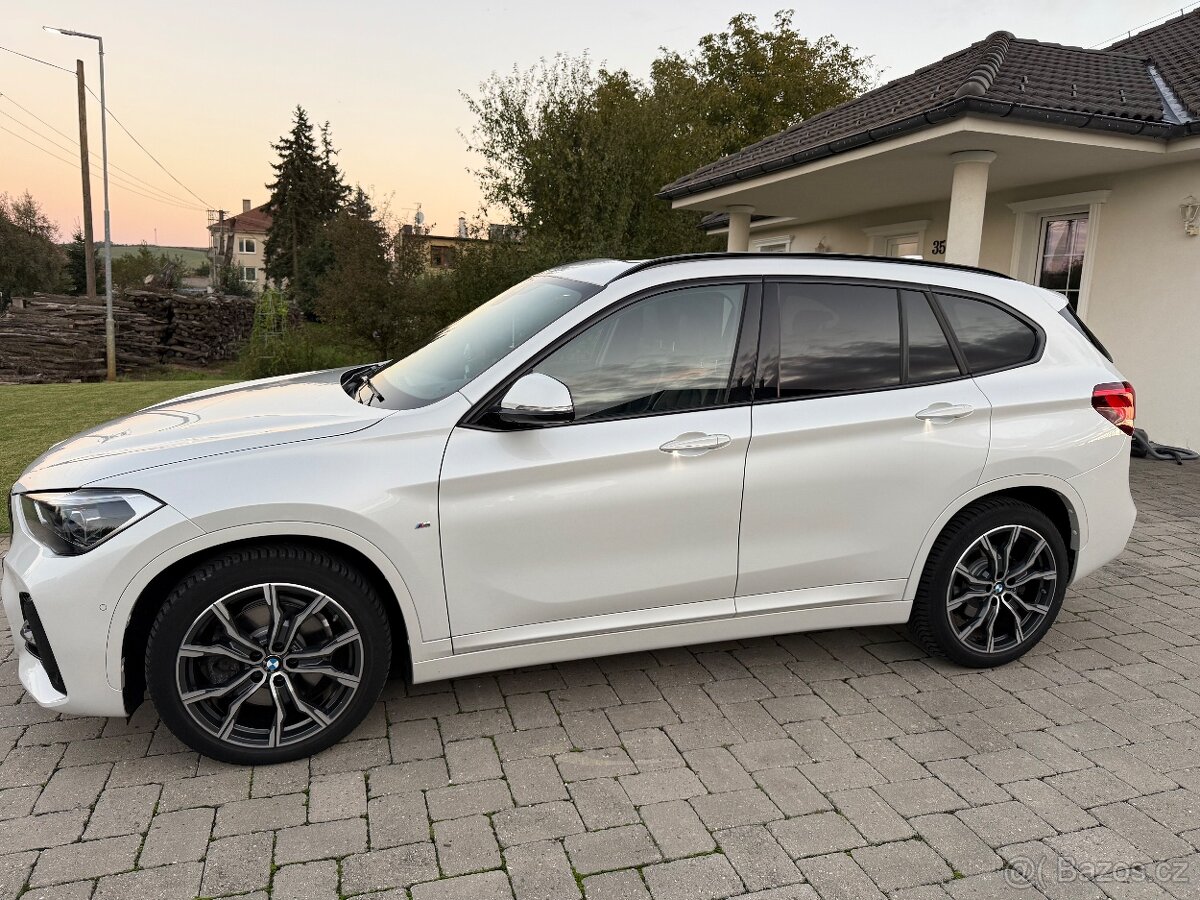 BMW X1 2022, sDrive 20i, Automat, M Sport Pro, PANORAMA - 3