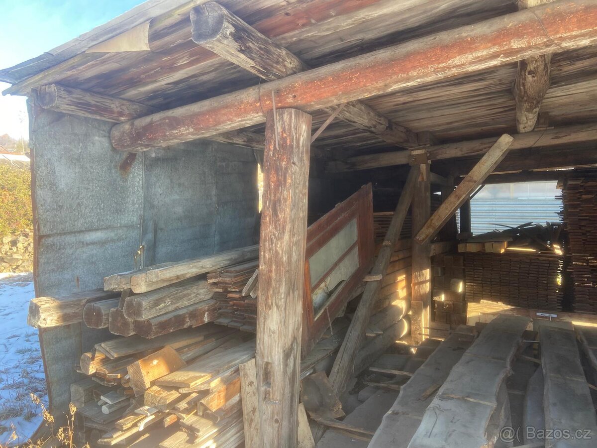 Staré trámy/krov - 3