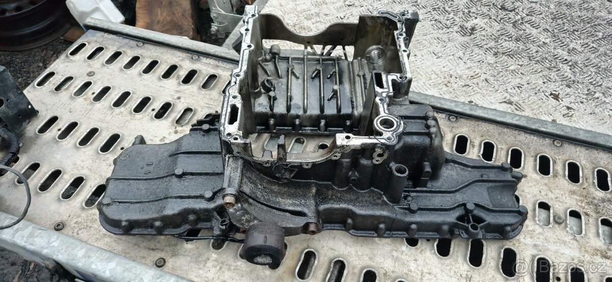 Olejova vana audi A6 4F A4 8E 3.0 tdi ASB - 3