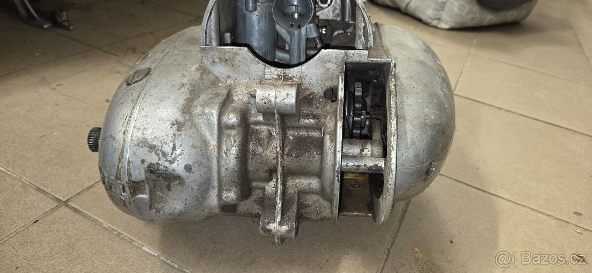 ČZ 250/455 motor - 3