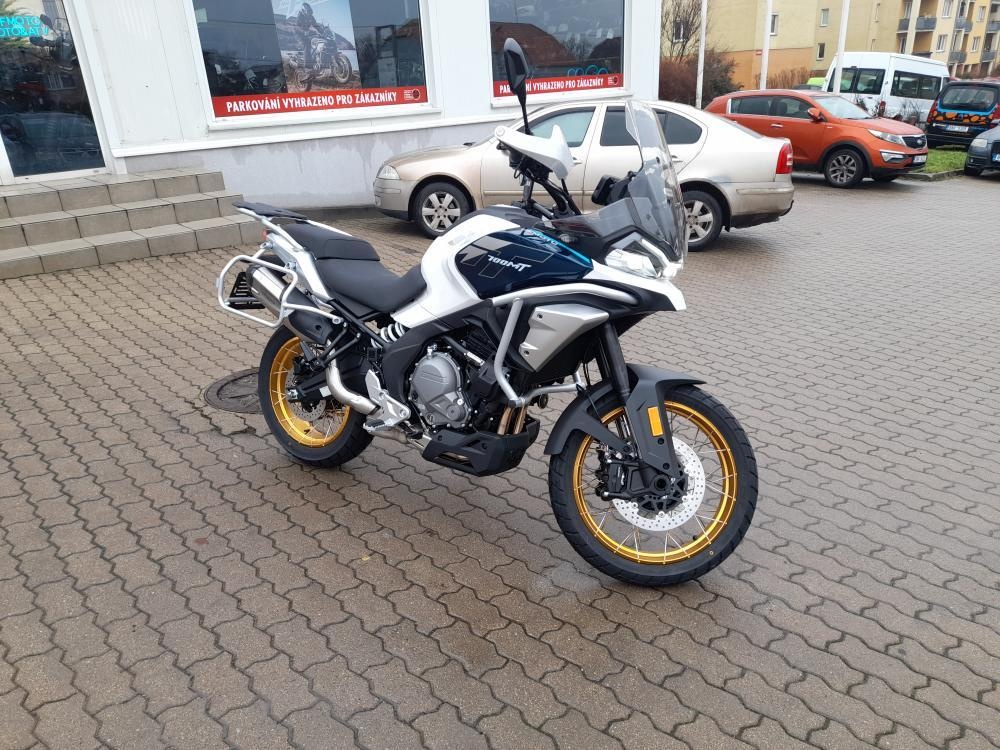 CFMOTO 700MT Adventure - 3