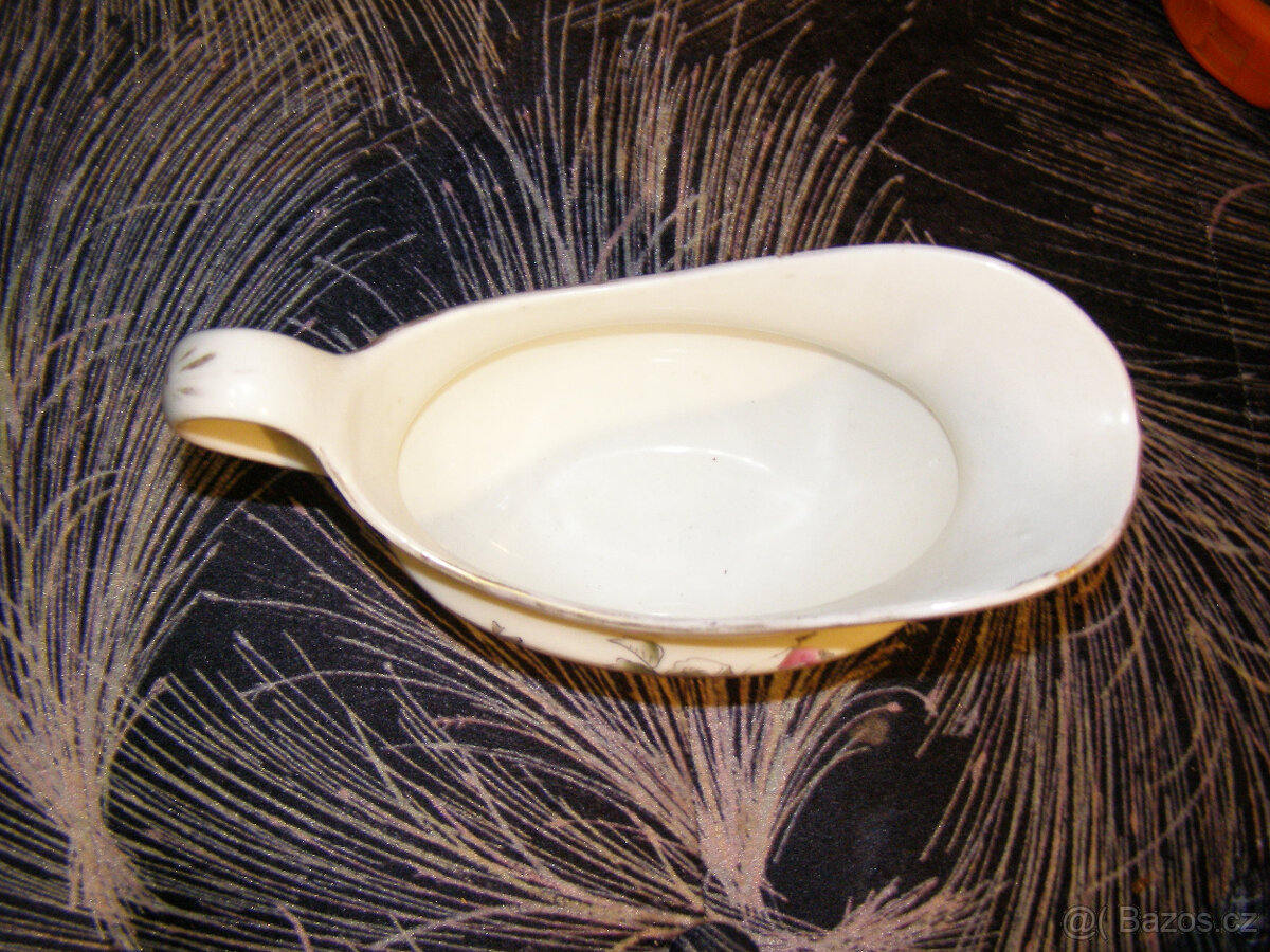 Omáčník s červenými kvítky - 3