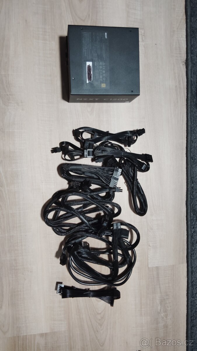 Prodám zdroj NZXT C1200 (1200 W, 80+ Gold). - 3