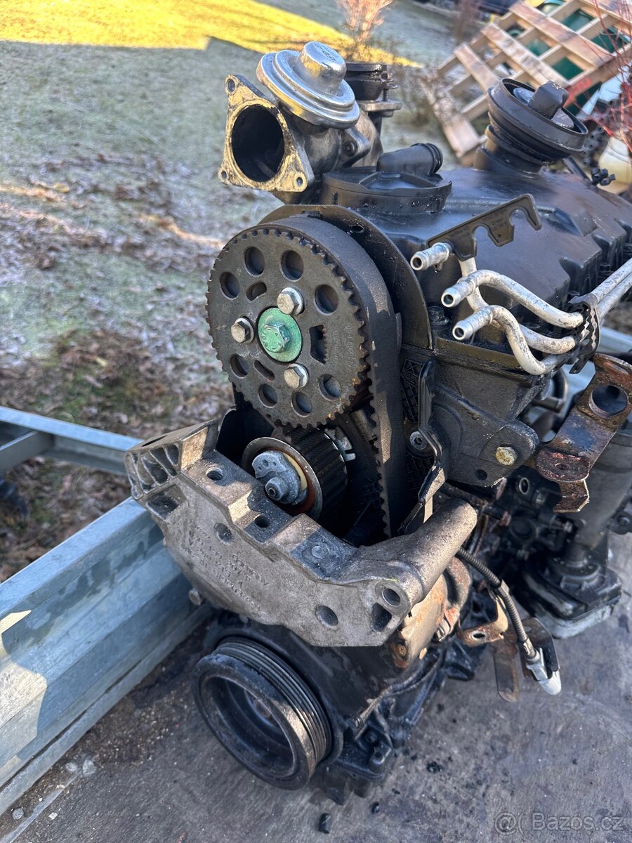 Motor 1.9 tdi 77kw BXE - 3