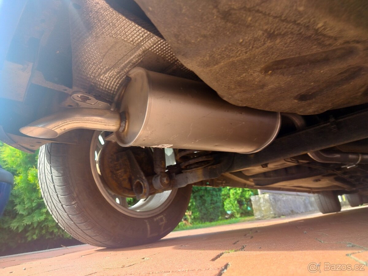 Renault Clio 1.2 16V 55 kw - STK 8/2027 - 3