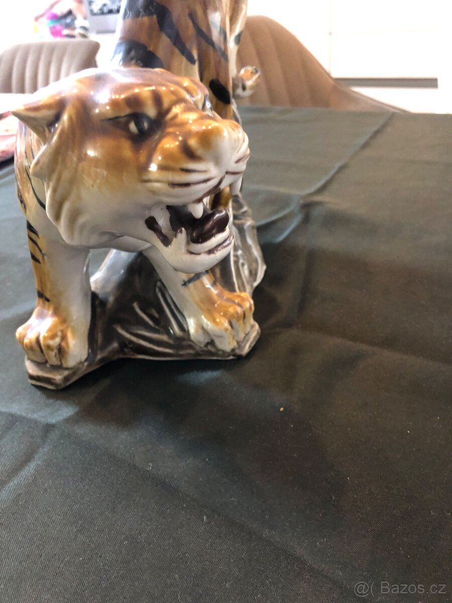 Impozantní porcelánová socha tygra - 3
