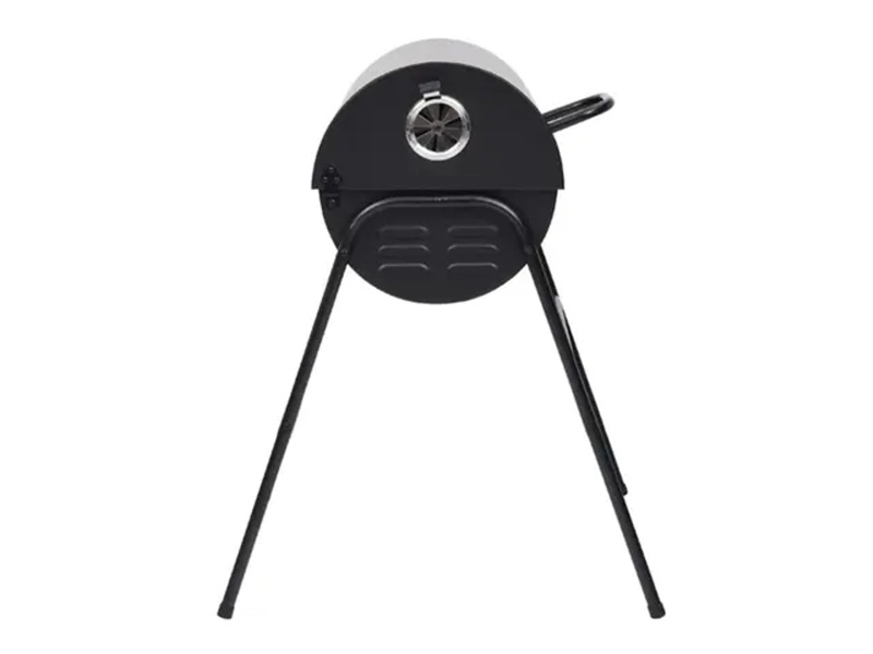 Venkovní gril na dřevěné uhlí. - 3