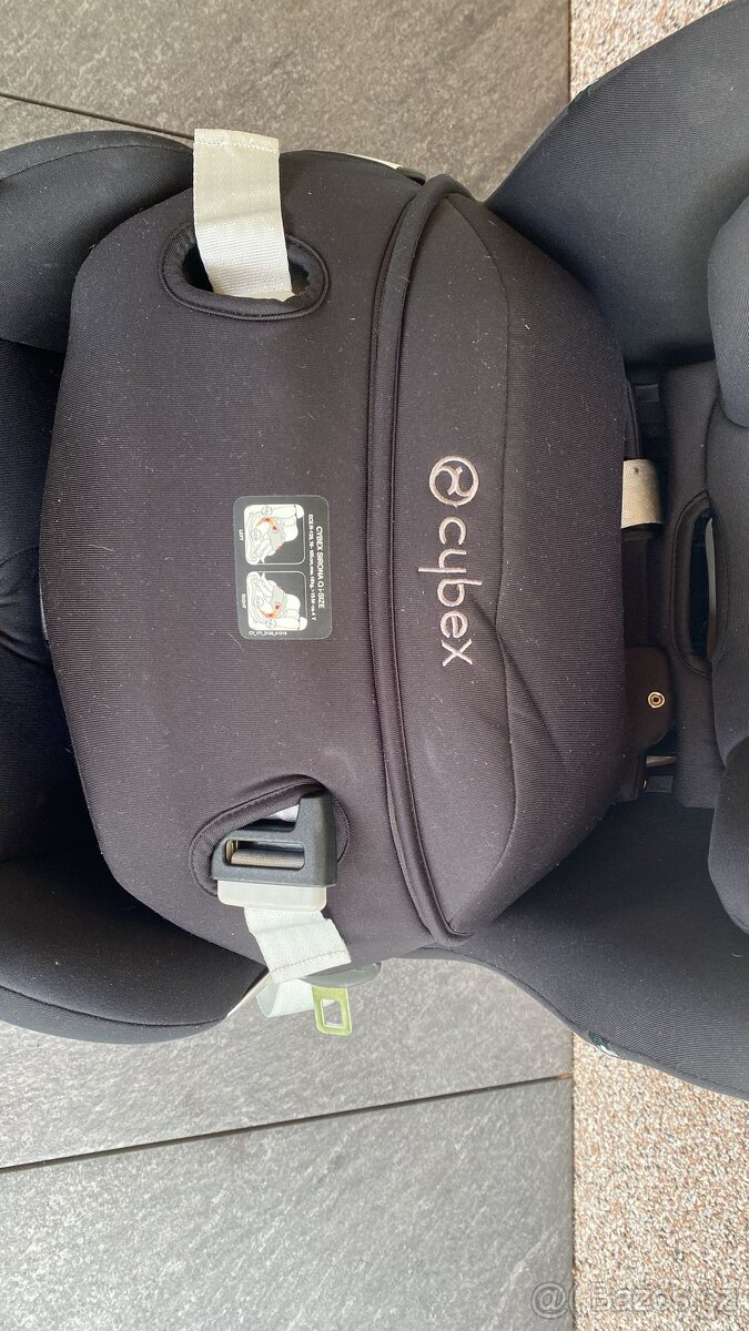 Otočná autosedačka CYBEX - 3