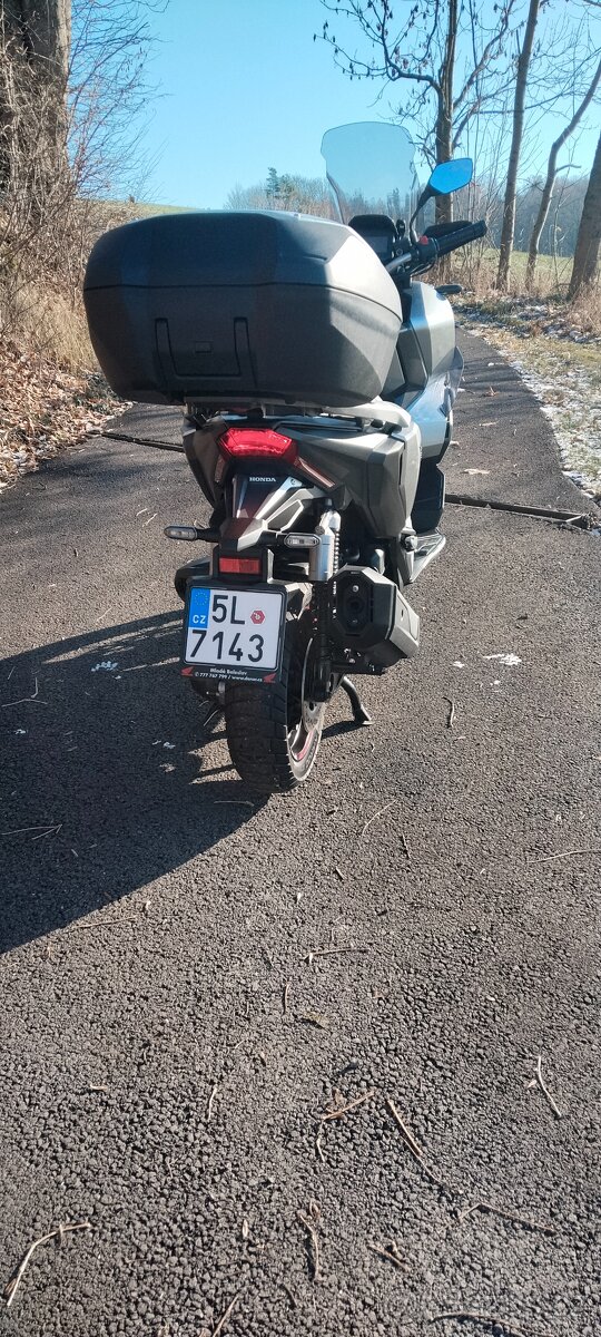 Honda ADV 350 - 3