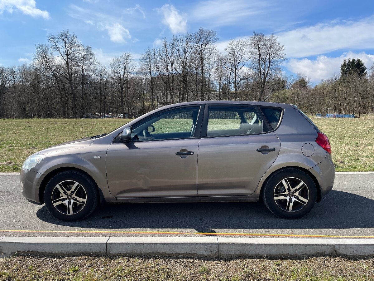 Kia Ceed 1.4 - 3