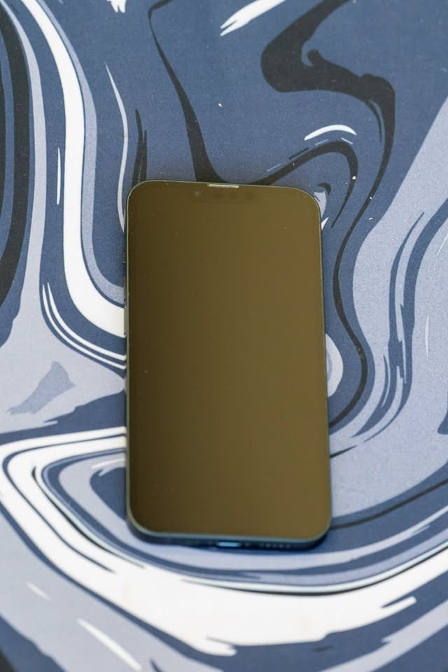 Prodám | iPhone 13 128 GB Midnight - 3