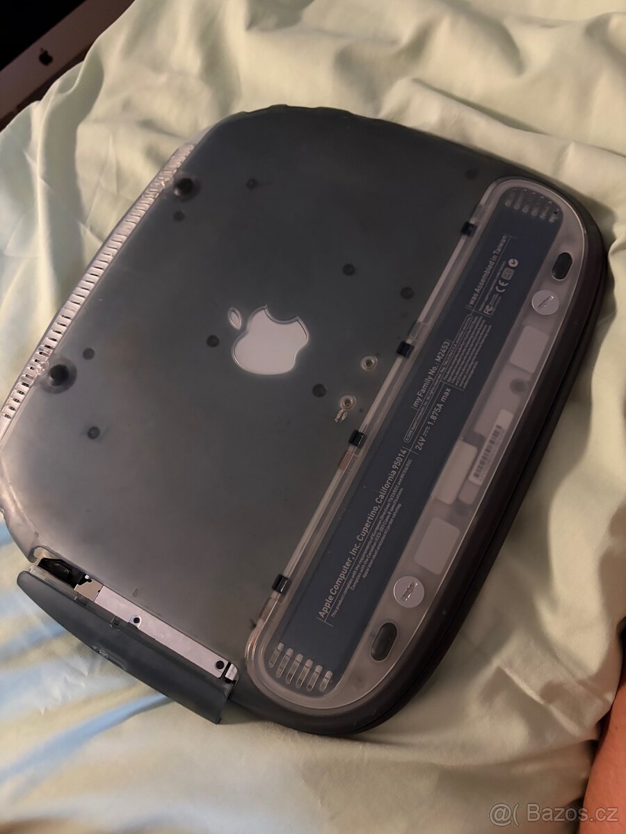 iBook clamshell - rozbitý displej - 3