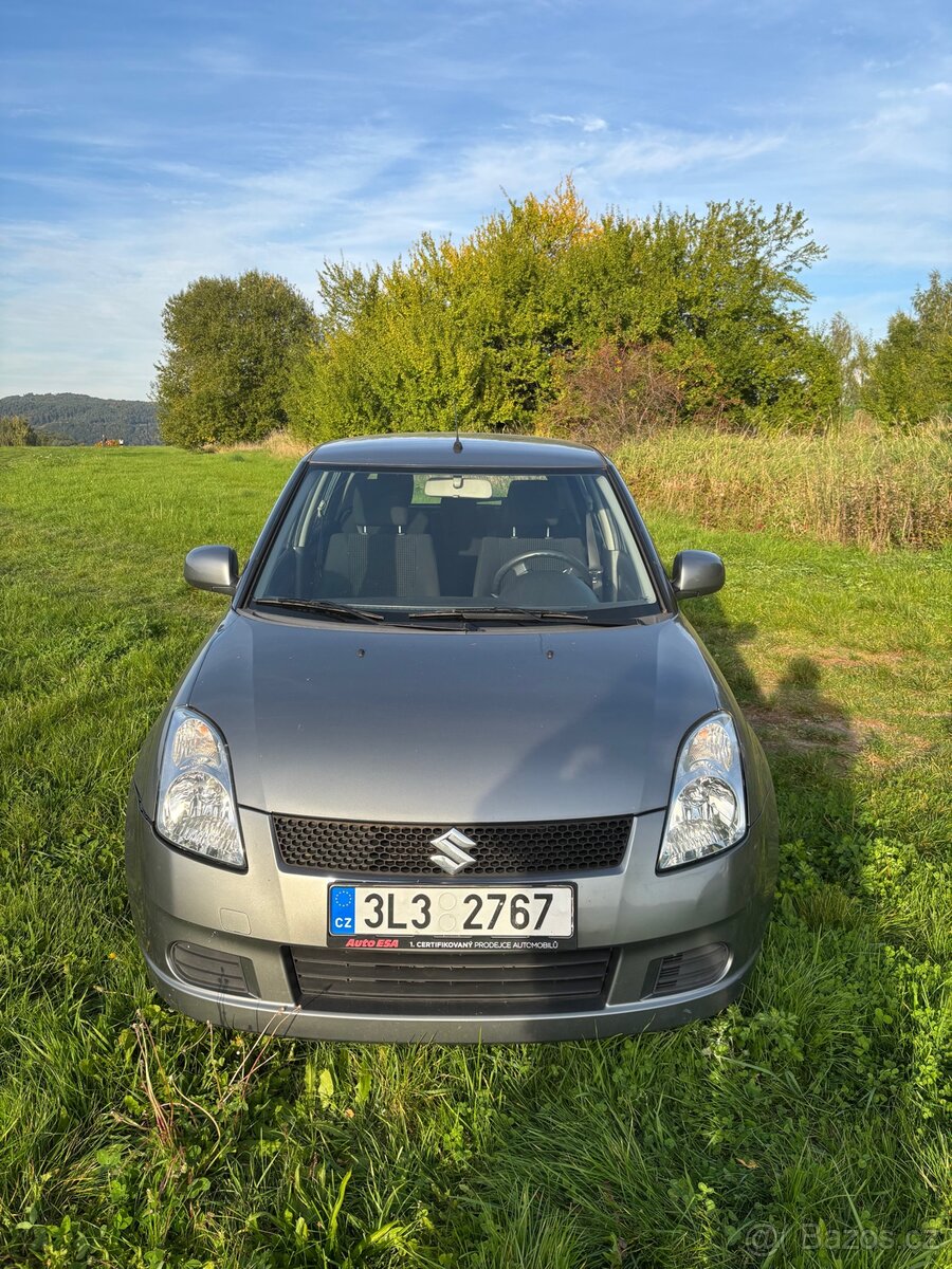 Suzuki Swift - 3