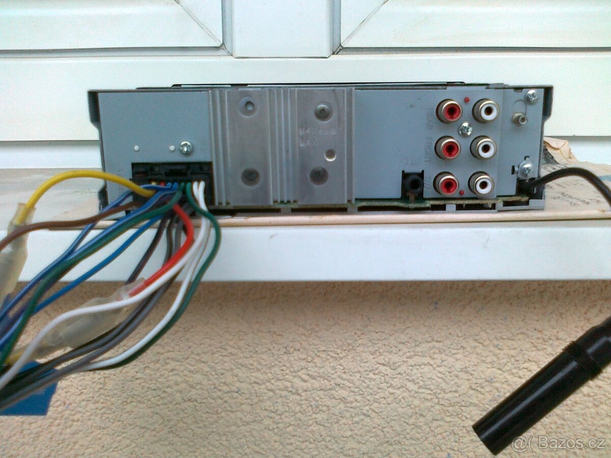 Prodám autorádio JVC - 3