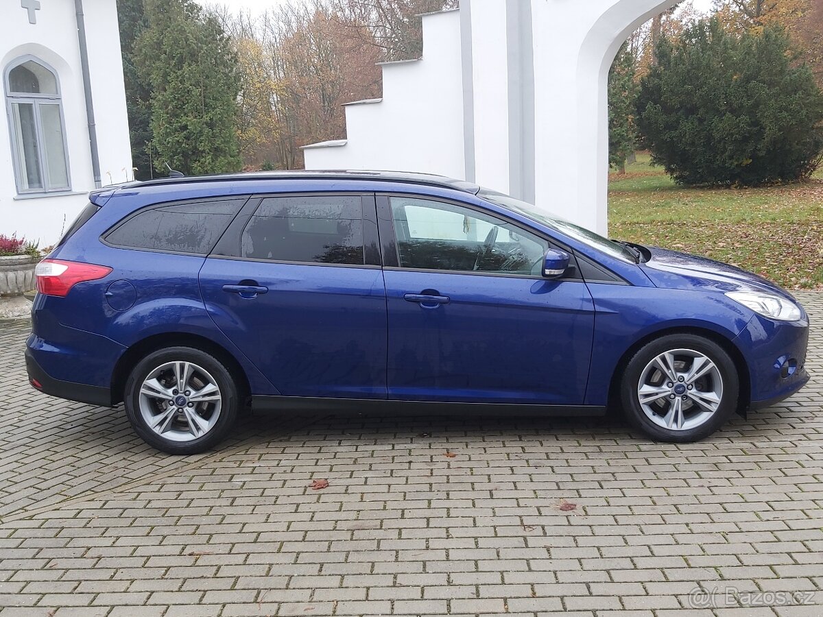 Ford Focus Titanium 1.6 TDCi 77 kw, servis Ford, 2013 - 3