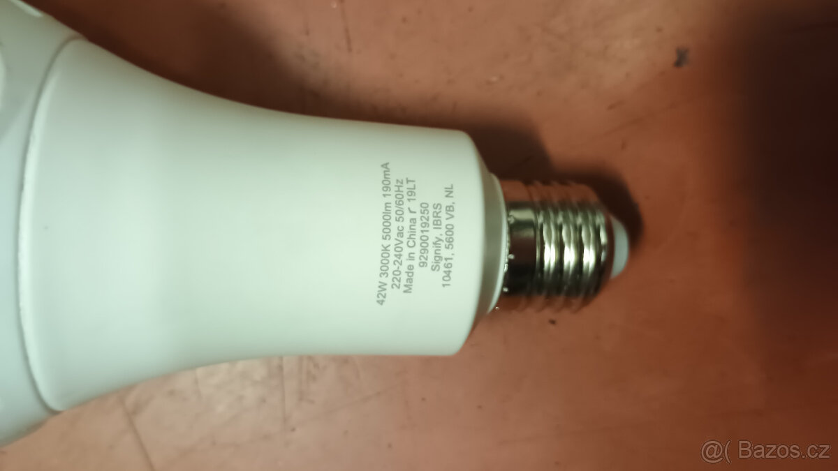 Led žárovka Philips E27 - náhrada za výbojky - 3