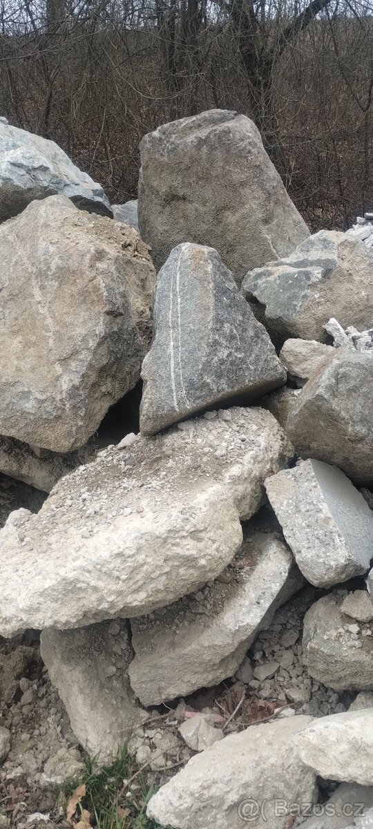 Kameny do zahrady - 3