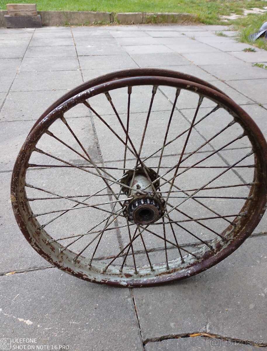Jawa čz. Kola na péráka,cena za obě - 3
