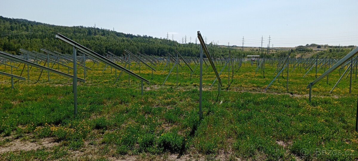 Práce na fotovoltaické elektrárně - 3