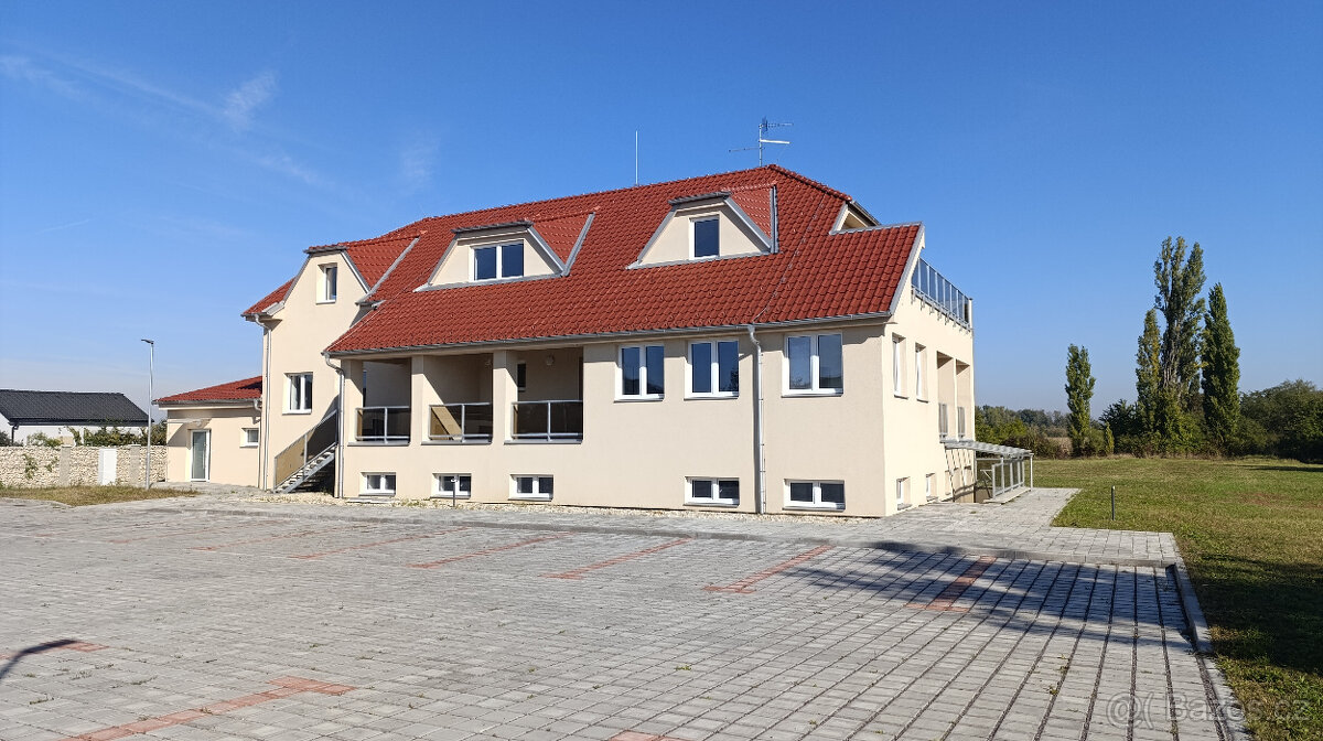 Prodej moderních, úsporných bytů Hevlín - 3