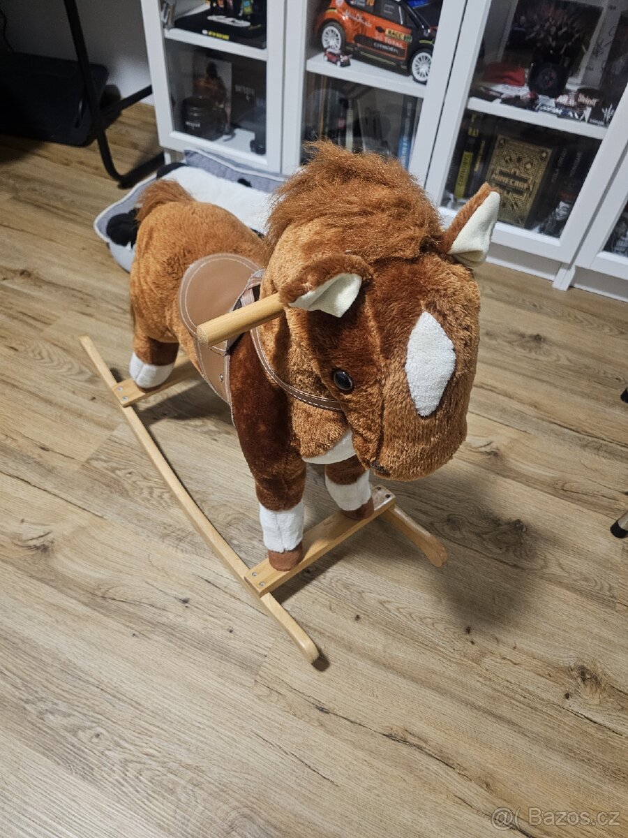 Houpací kůň - 3