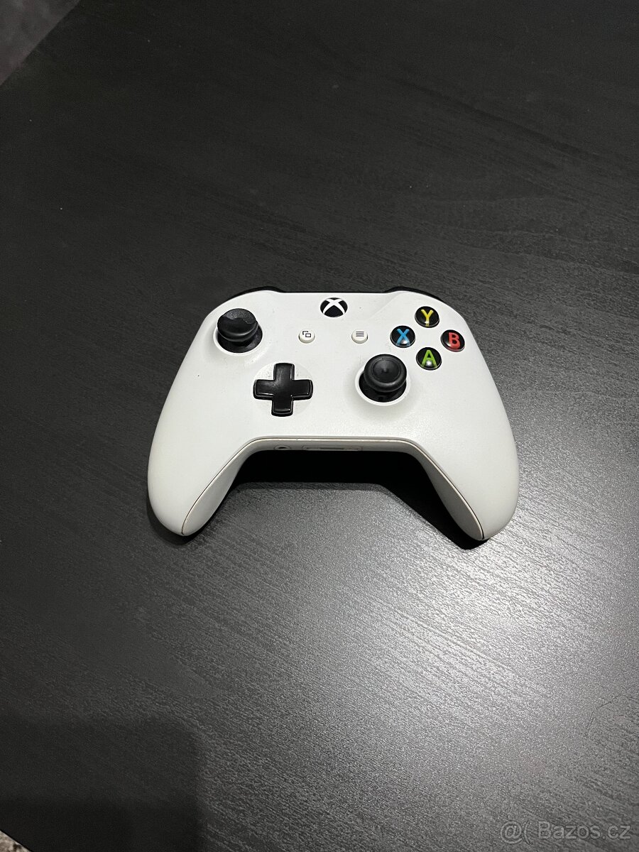 Xbox ONE Forza Edice - 3