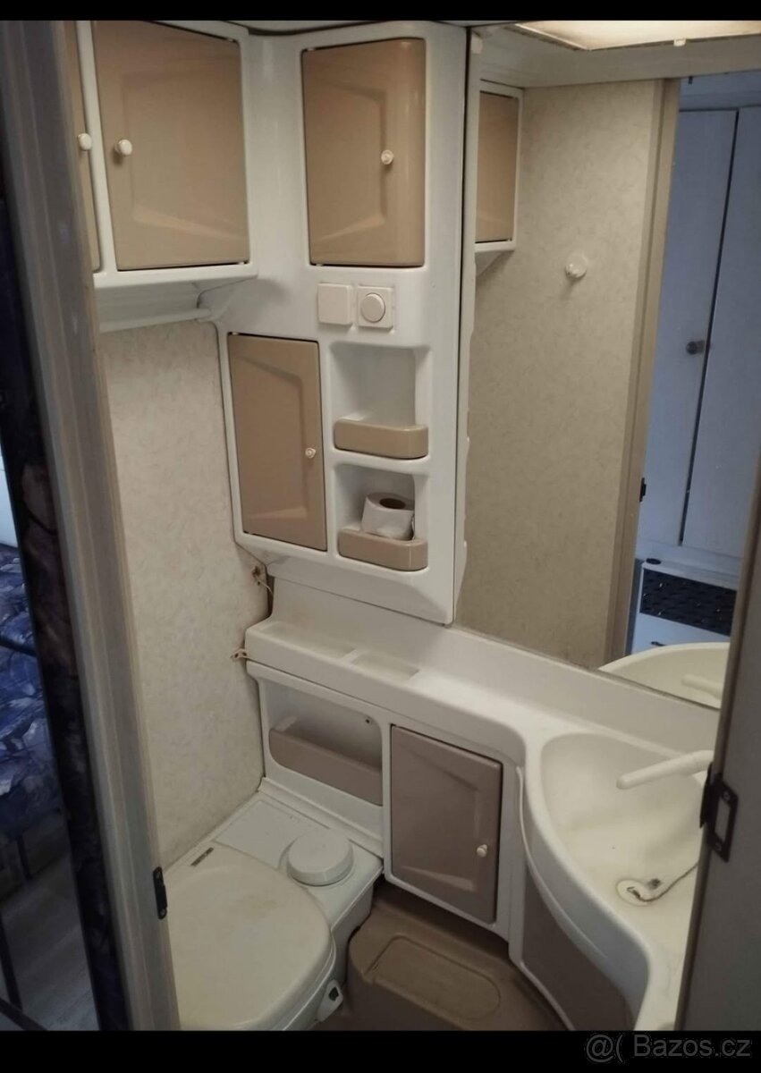 Prodám karavan hobby - 3