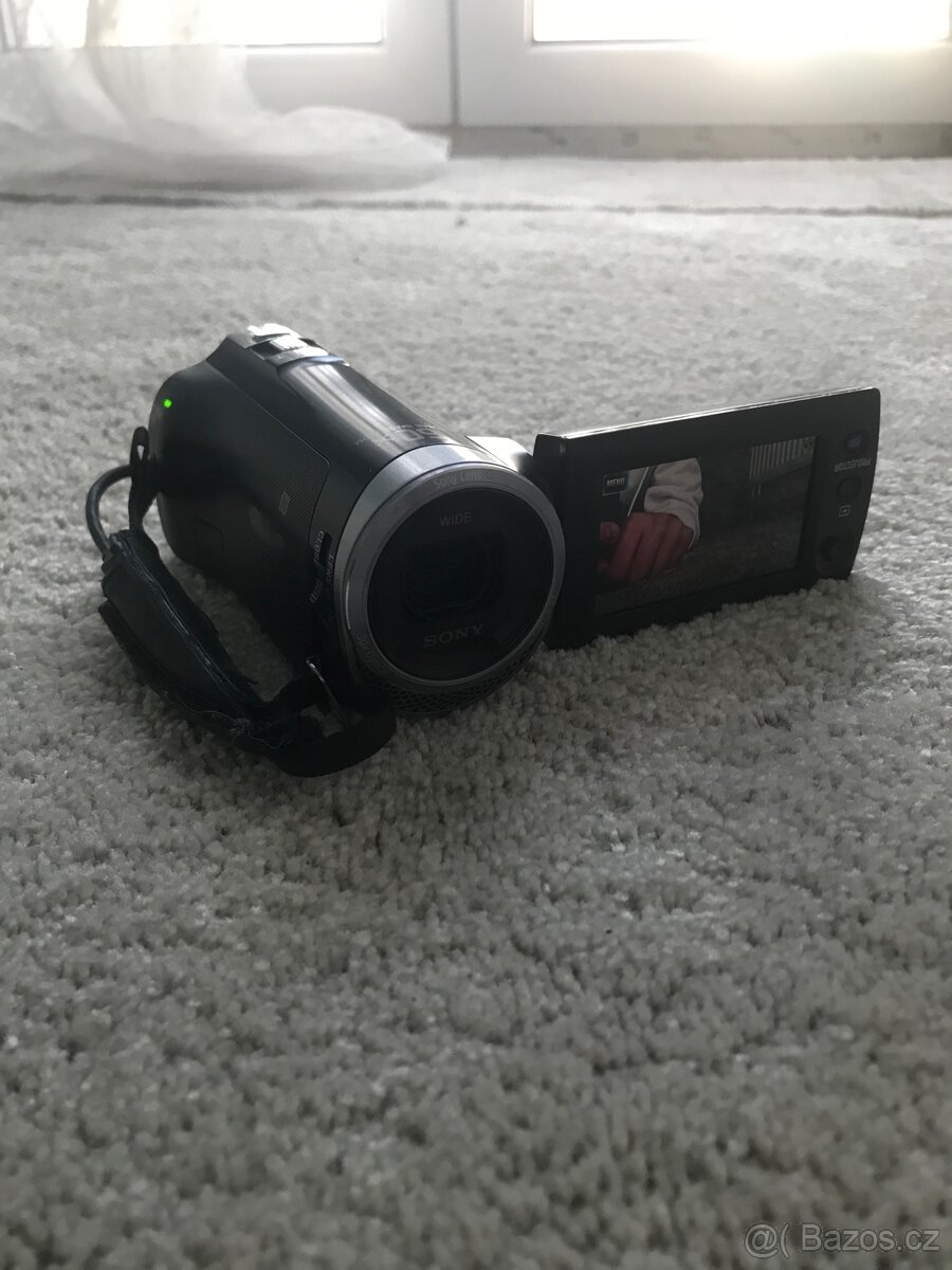 Sony Handycam PJ330E - 3