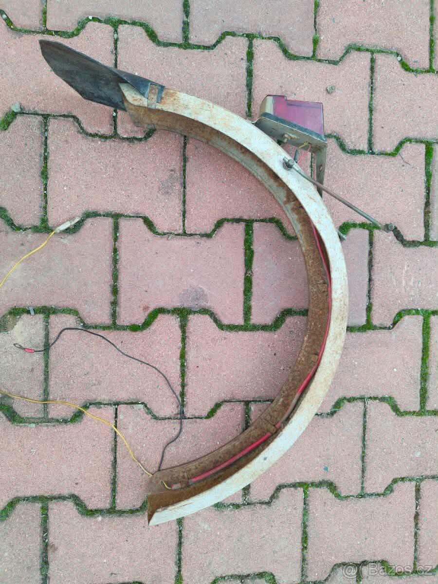 Babetta 207-zadní blatník se světlem - 3