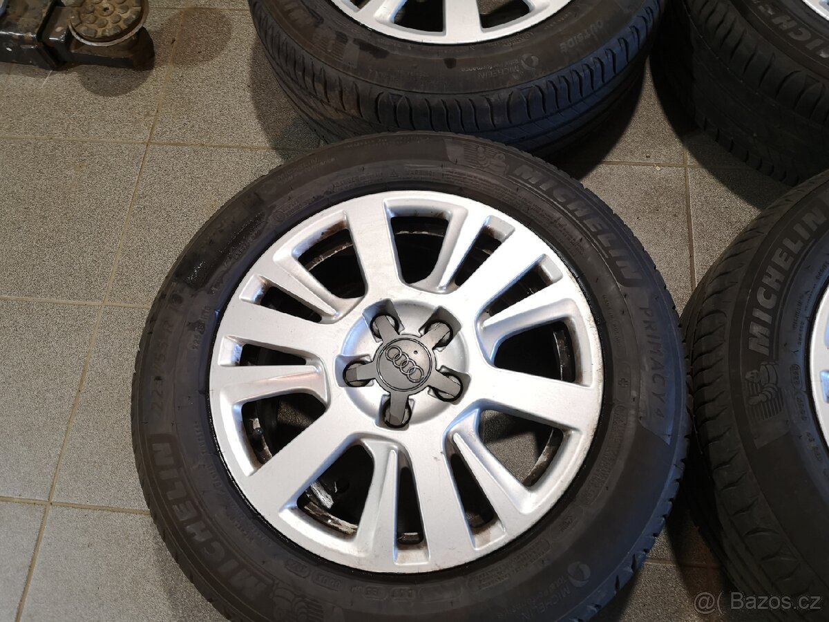 Audi A4, A6 alu 16 + letní 225/55/16. - 3