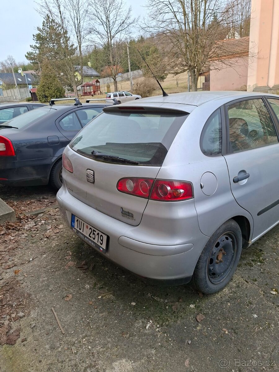 seat ibiza r.2005 - 3