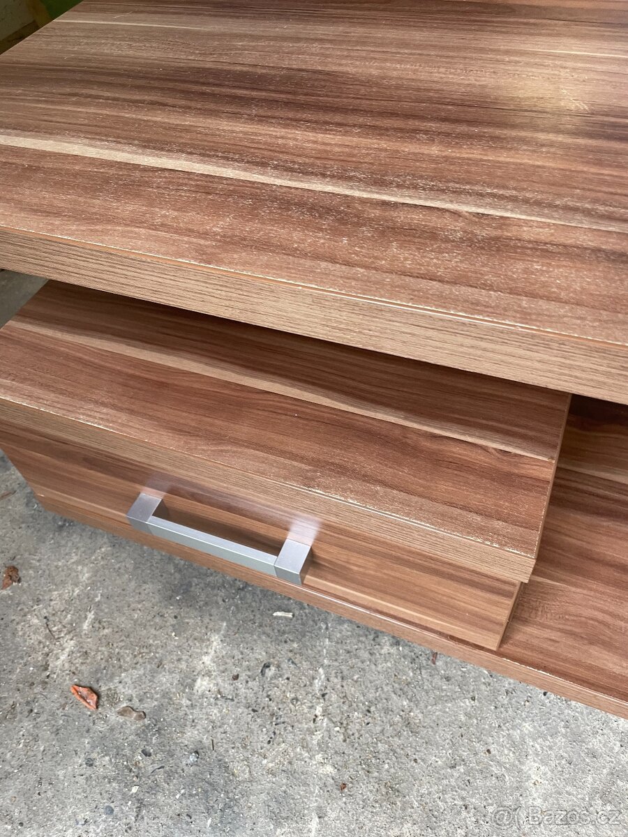 Konferenční stolek - 3