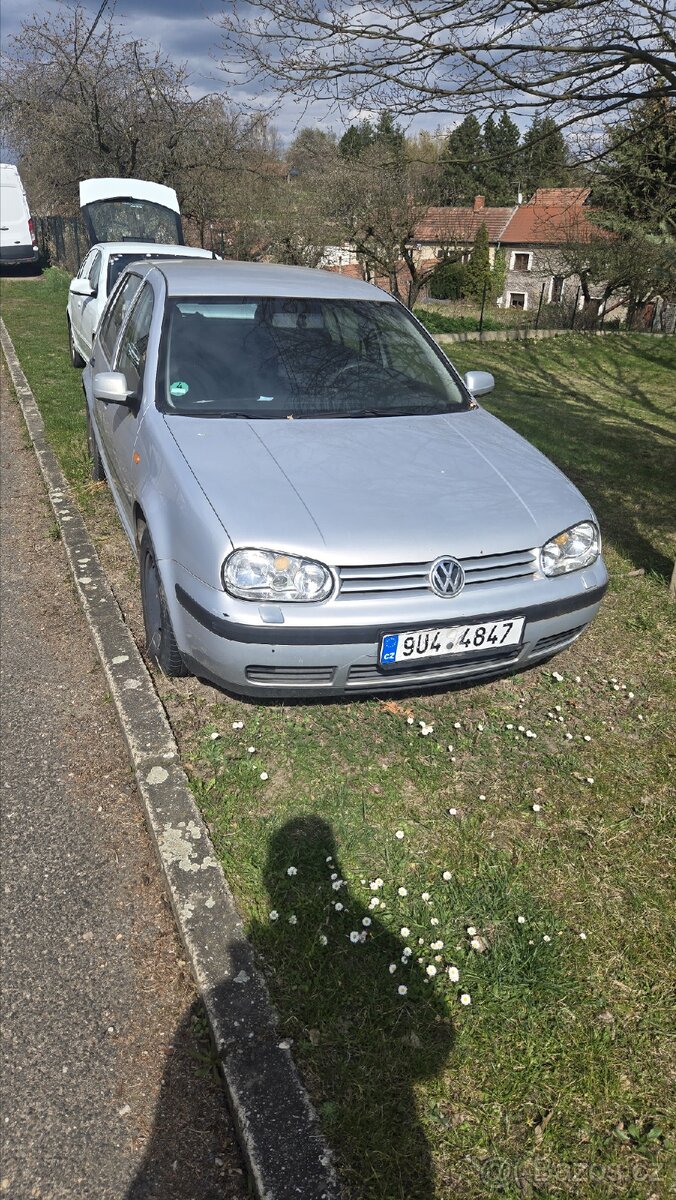 VW Golf 4 1.4 - 3