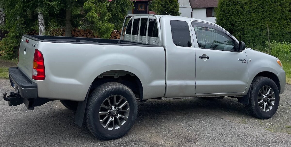 Toyota Hilux EXTRA CAB 2.5 TDi 88kw, Zachovalý stav