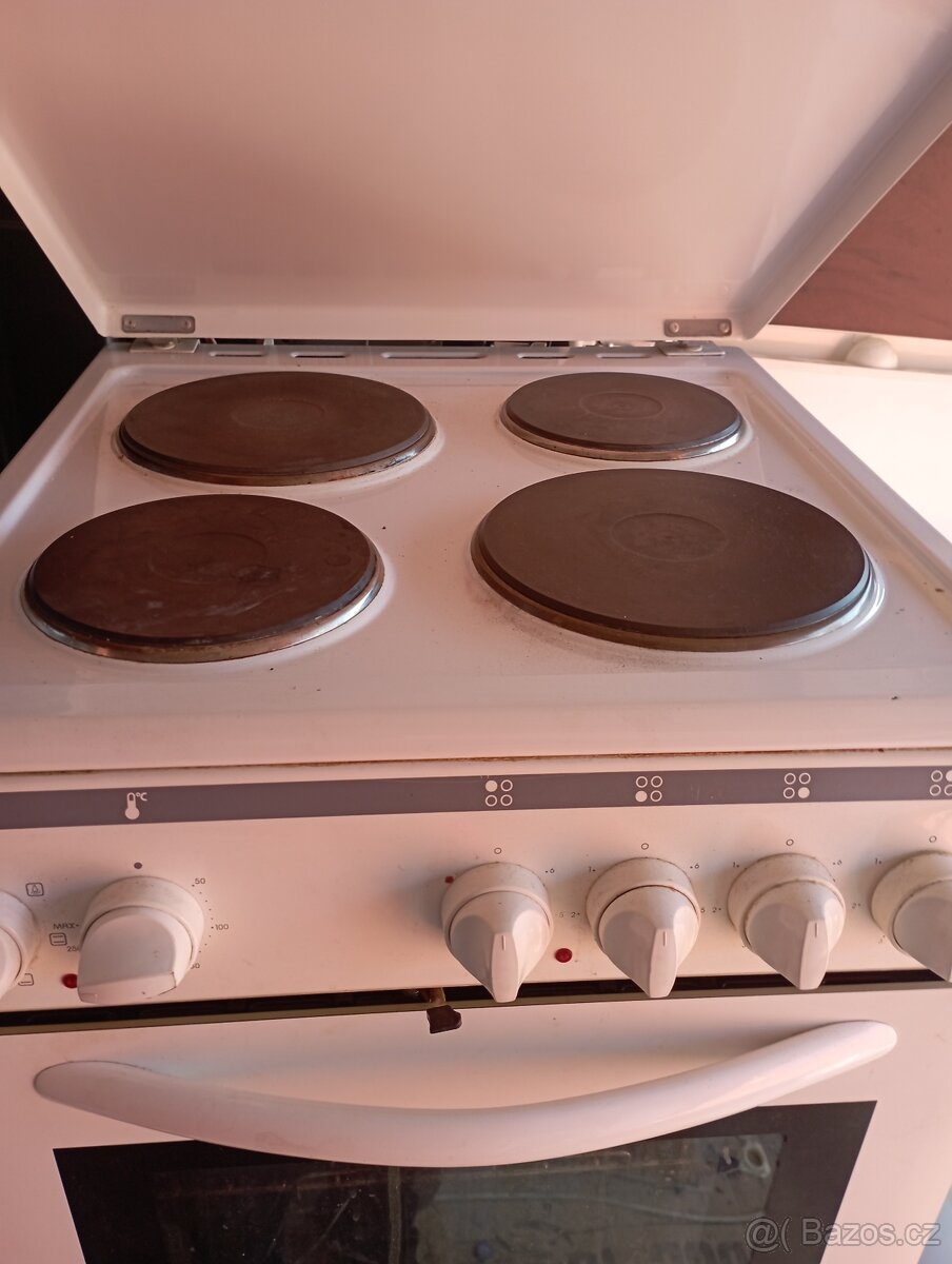 Prodám el.sporak 4 plotýnky - 3