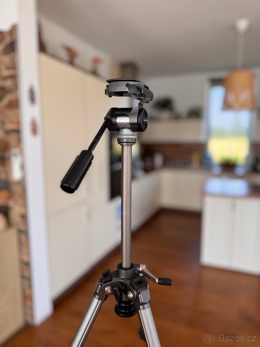 Prodám stativ Velbon Sherpa 750 R s hlavou PH-157Q - 3