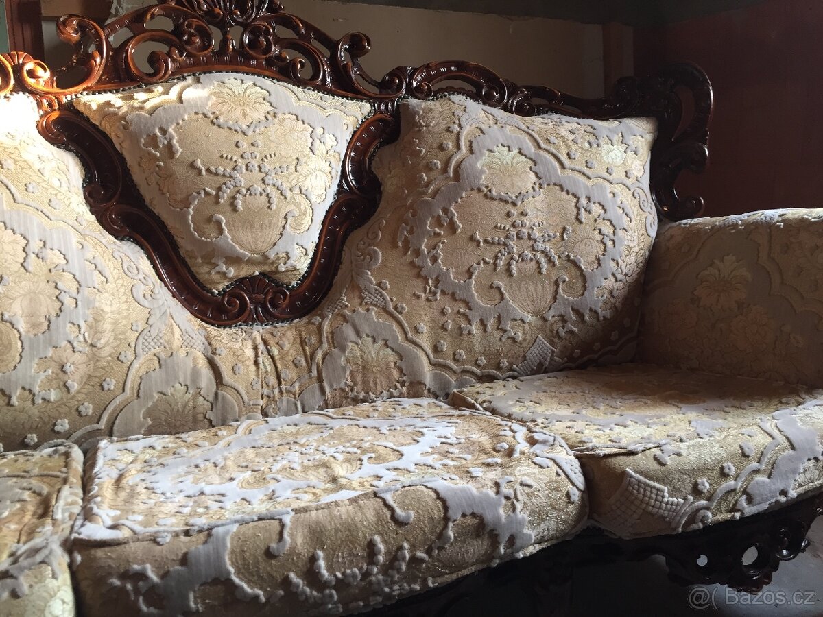 Starožitná sofa - 3