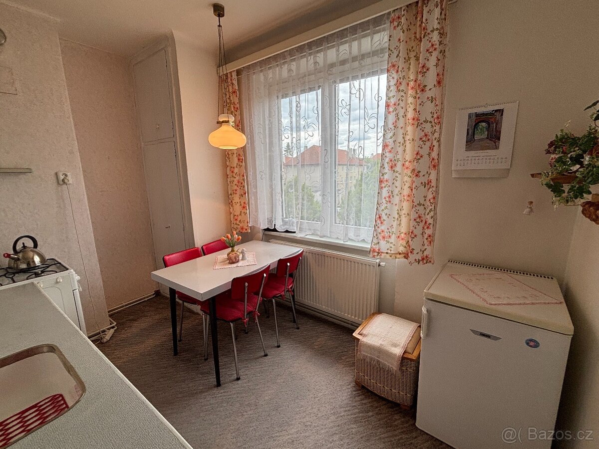 Rokycany – prodej dr. cihlového bytu 2+1 - 3