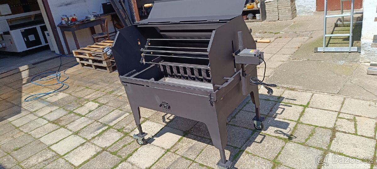 Multifunkční gril na selátko a kýtu - 3