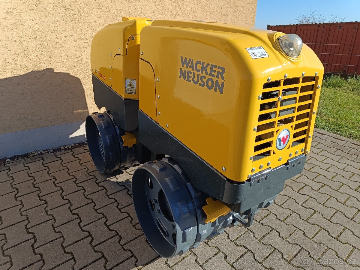 Vibrační válec Wacker Neuson RTKx-SC 3 - motor KUBOTA - 3