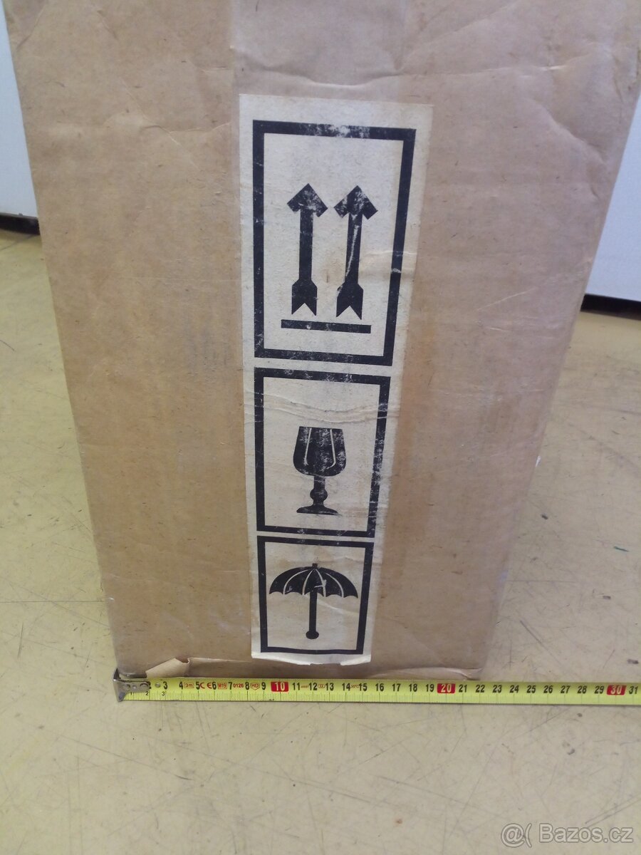 Krabice k magnetofonu B100 - 3