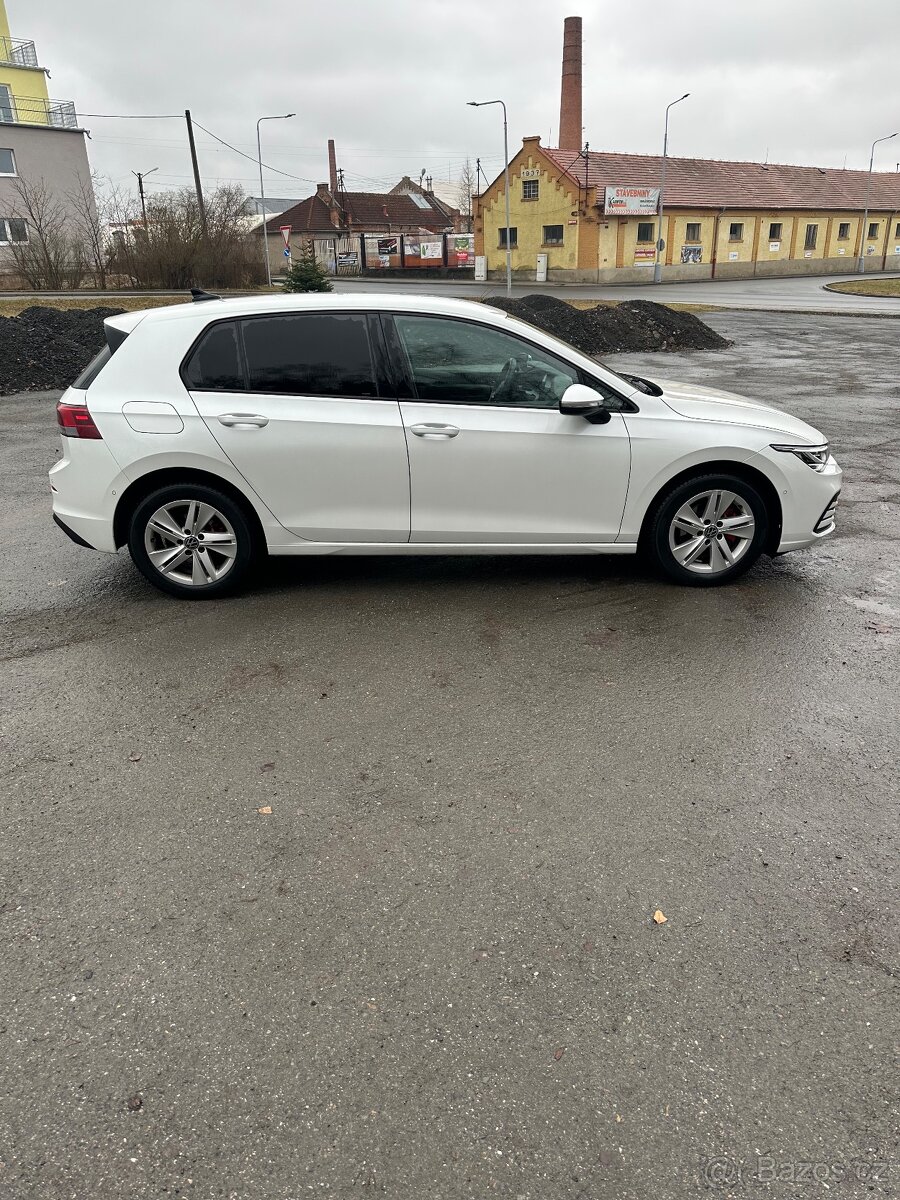 Volkswagen Golf 8 - 3