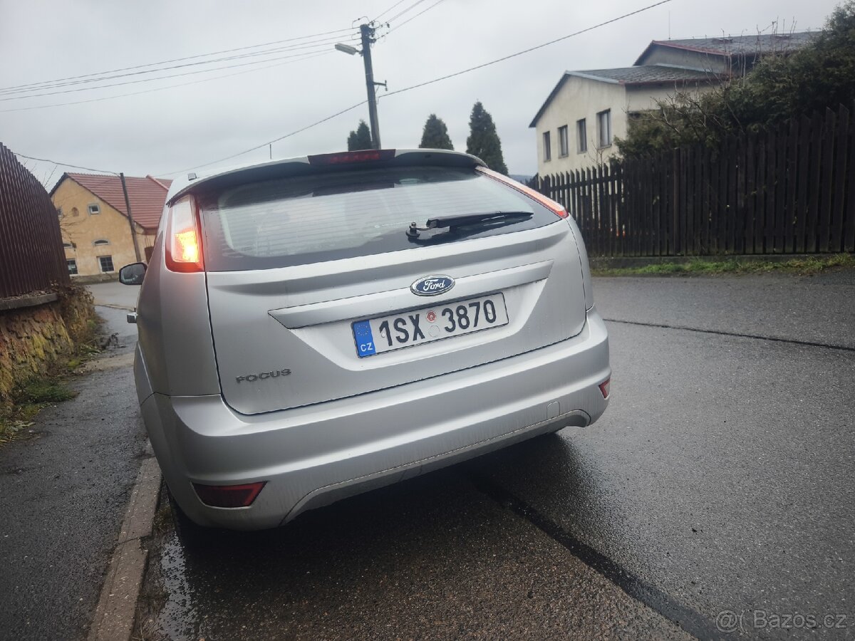Ford Focus 1,6 - 3