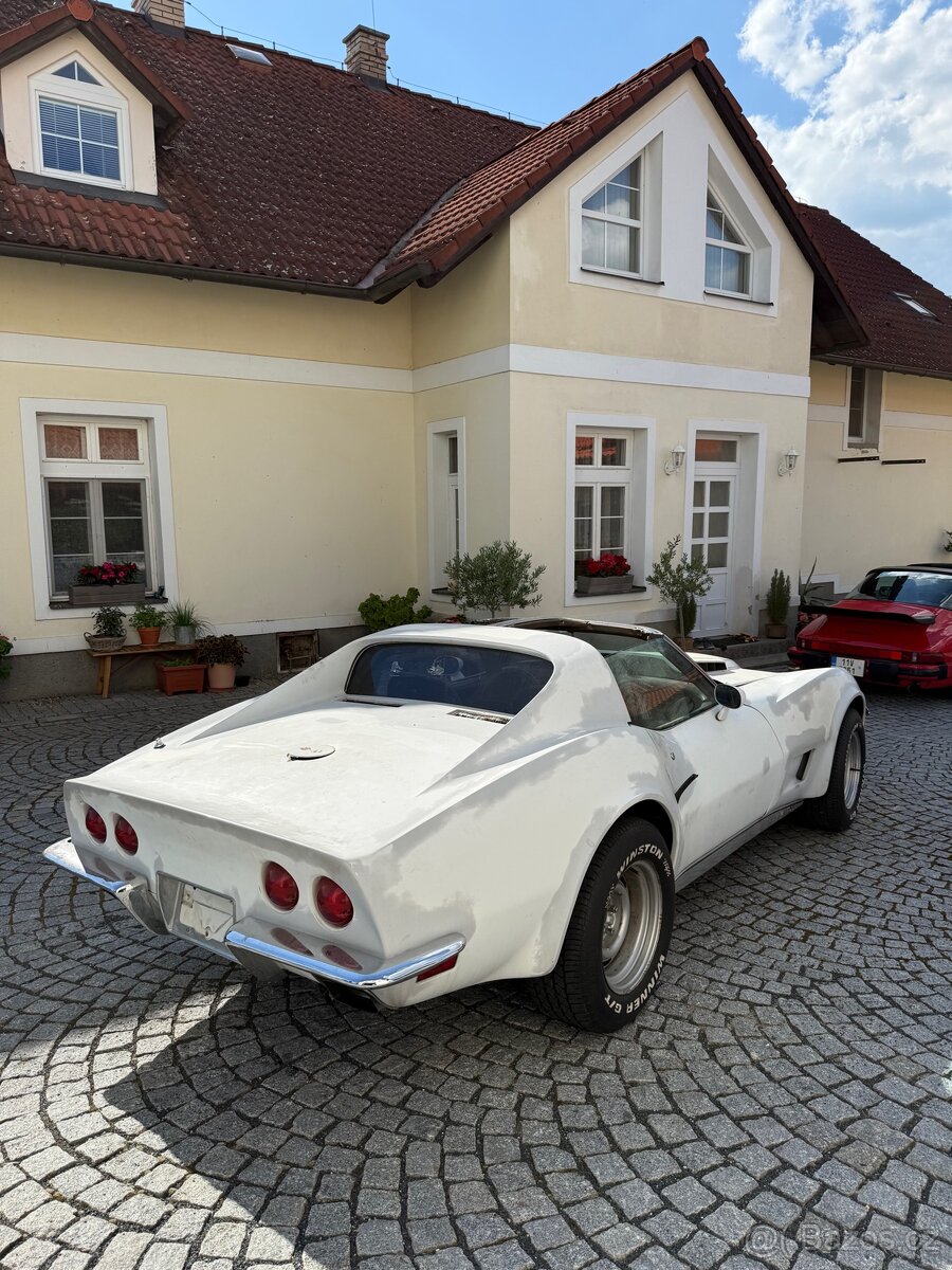 Chevrolet corvette c3 - 3