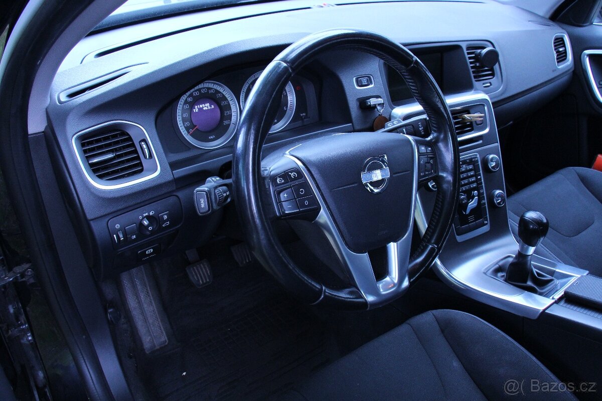 Volvo V60 2.0L 120KW - 3
